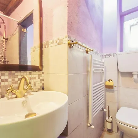 דירה City Centre Apartment *